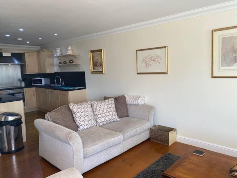 Spacious 2 Bedroom Apartment Клиторпс Экстерьер фото