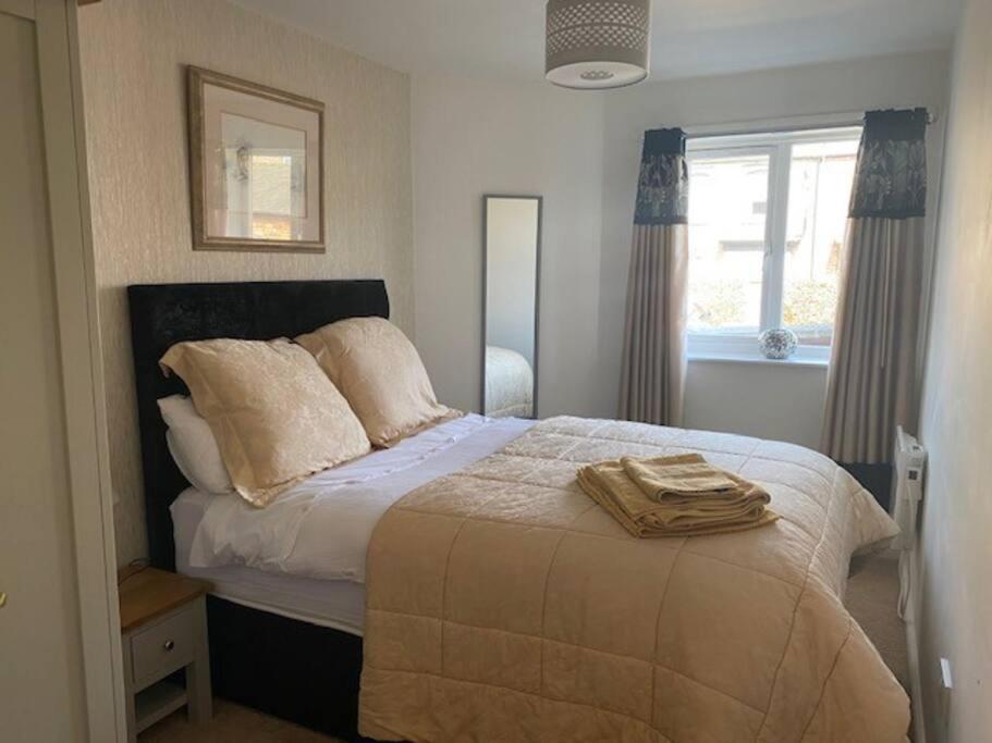 Spacious 2 Bedroom Apartment Клиторпс Экстерьер фото