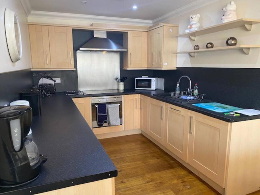 Spacious 2 Bedroom Apartment Клиторпс Экстерьер фото
